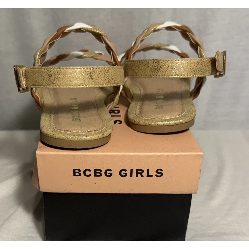 NEW NIB Girls BCBG Della Kids Sandals Size 4 Summer Tan White Gold